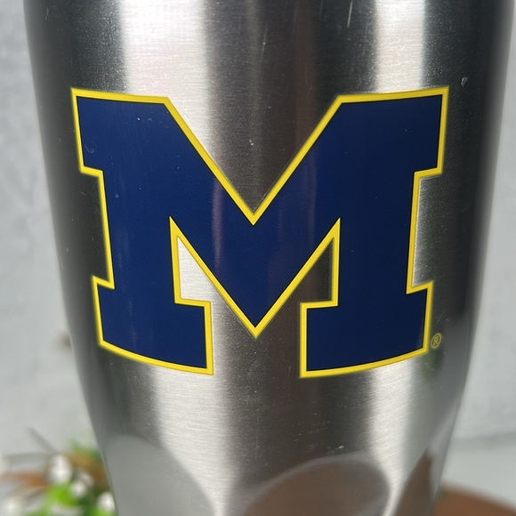 University of Michigan Stainless Steel 24oz Tumbler M logo Slide Close Lid NEW - Picture 10 of 14